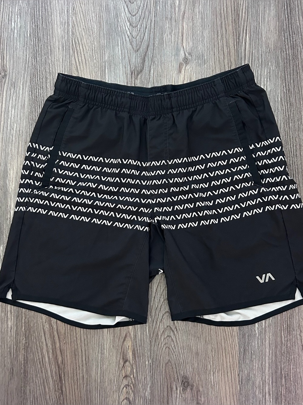 RVCA men’s swim shorts S